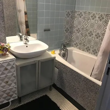 Cosy Wagram Διαμέρισμα *