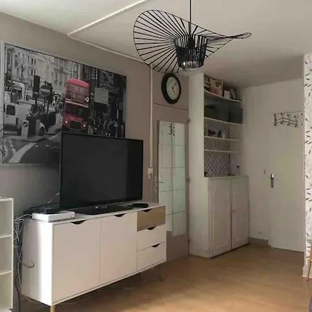 Cosy Wagram Διαμέρισμα